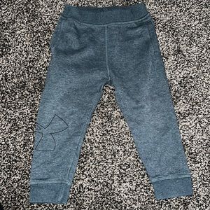 Under Armour Sweats🦖